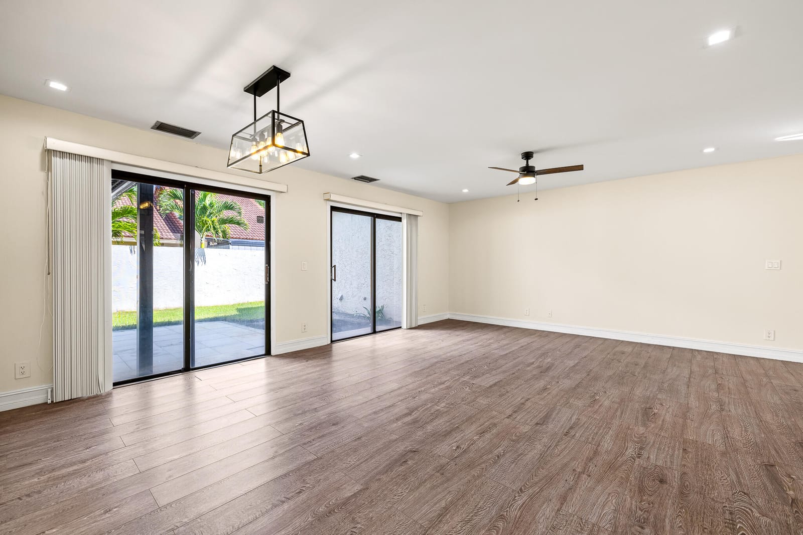 4073 NW 7th Place, Deerfield Beach, FL 33442 photo 13