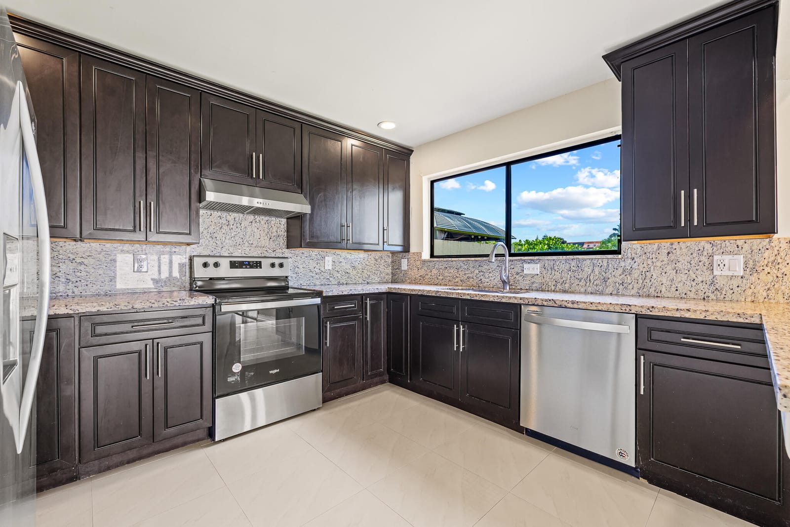 4073 NW 7th Place, Deerfield Beach, FL 33442 photo 15