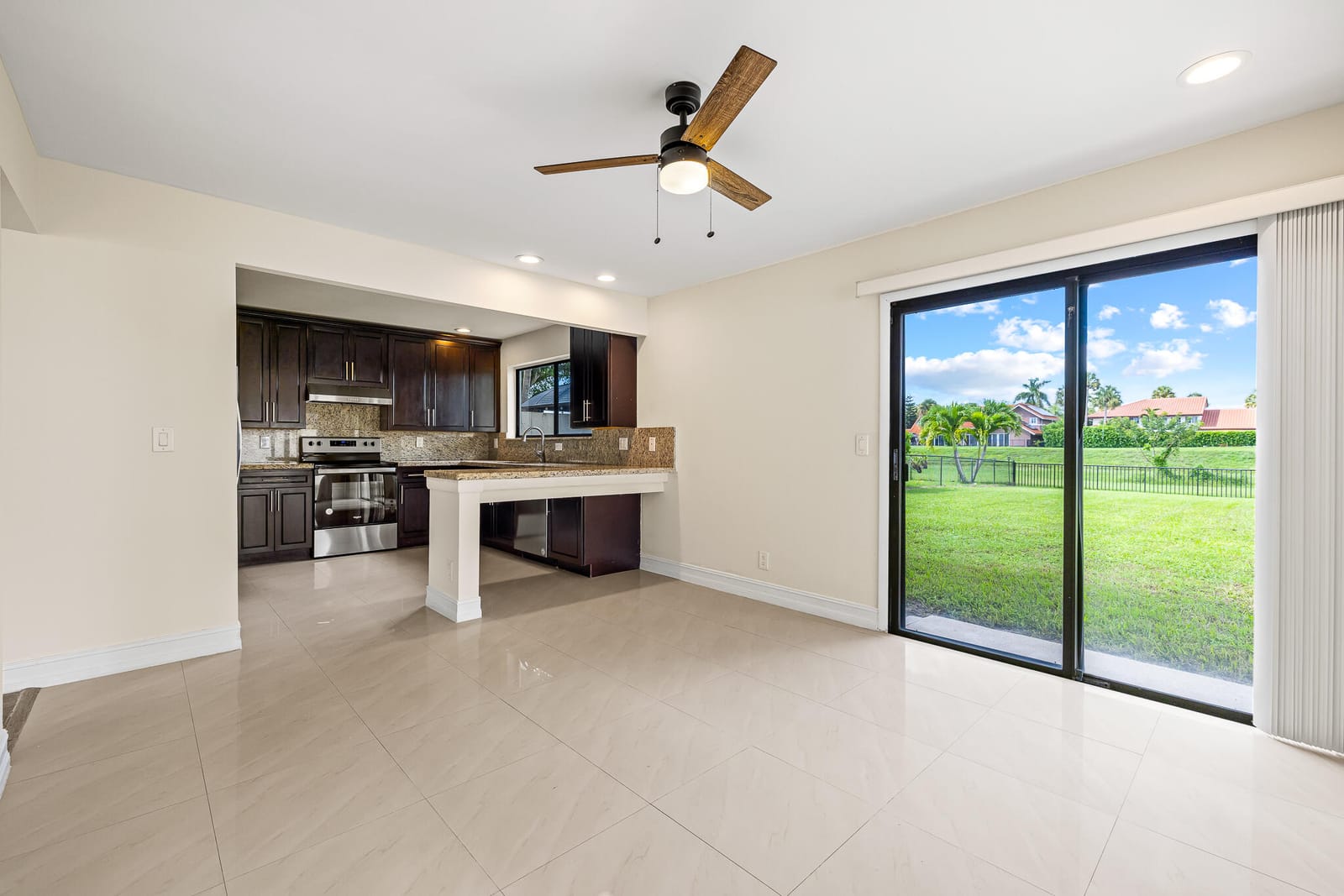 4073 NW 7th Place, Deerfield Beach, FL 33442 photo 17