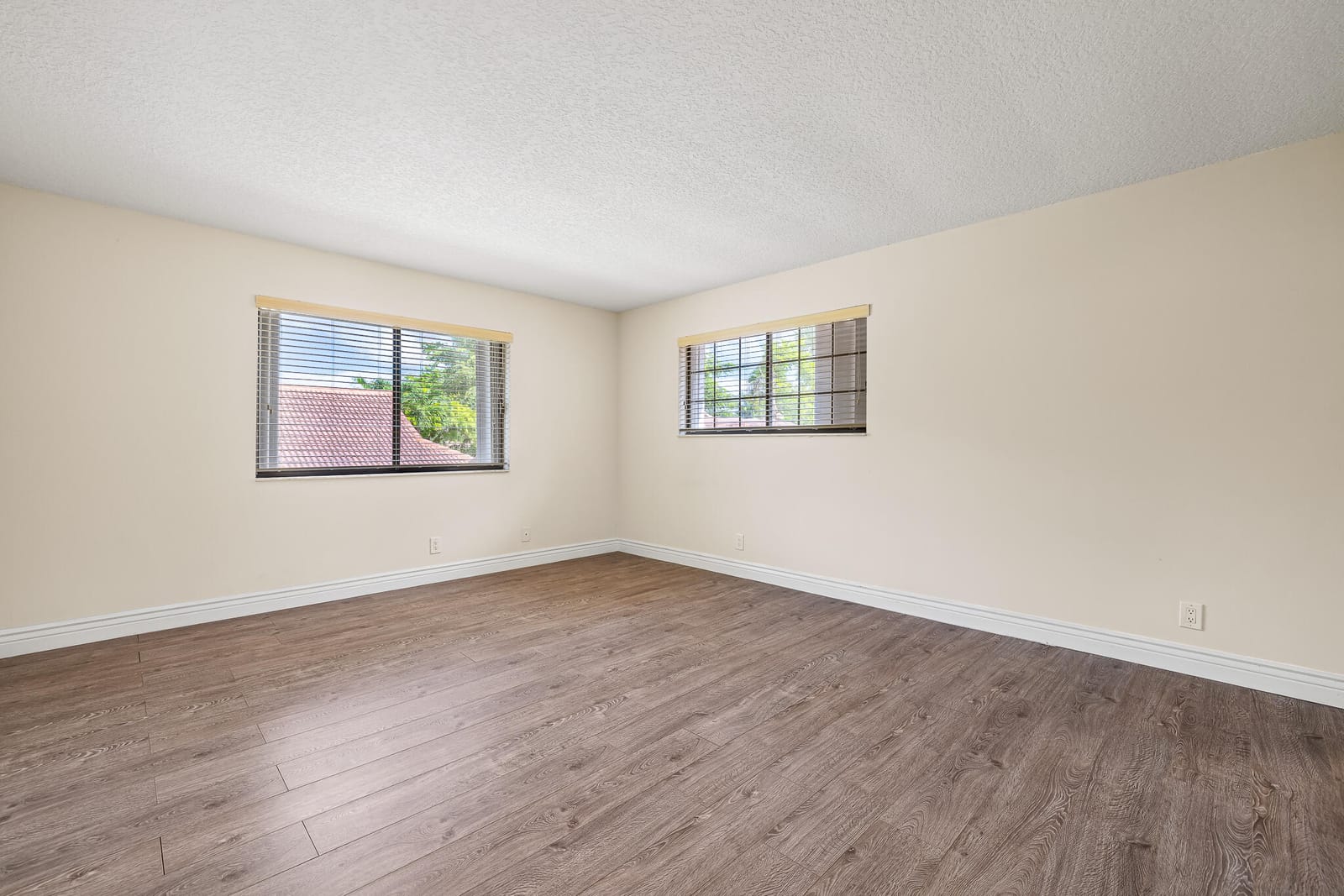 4073 NW 7th Place, Deerfield Beach, FL 33442 photo 19