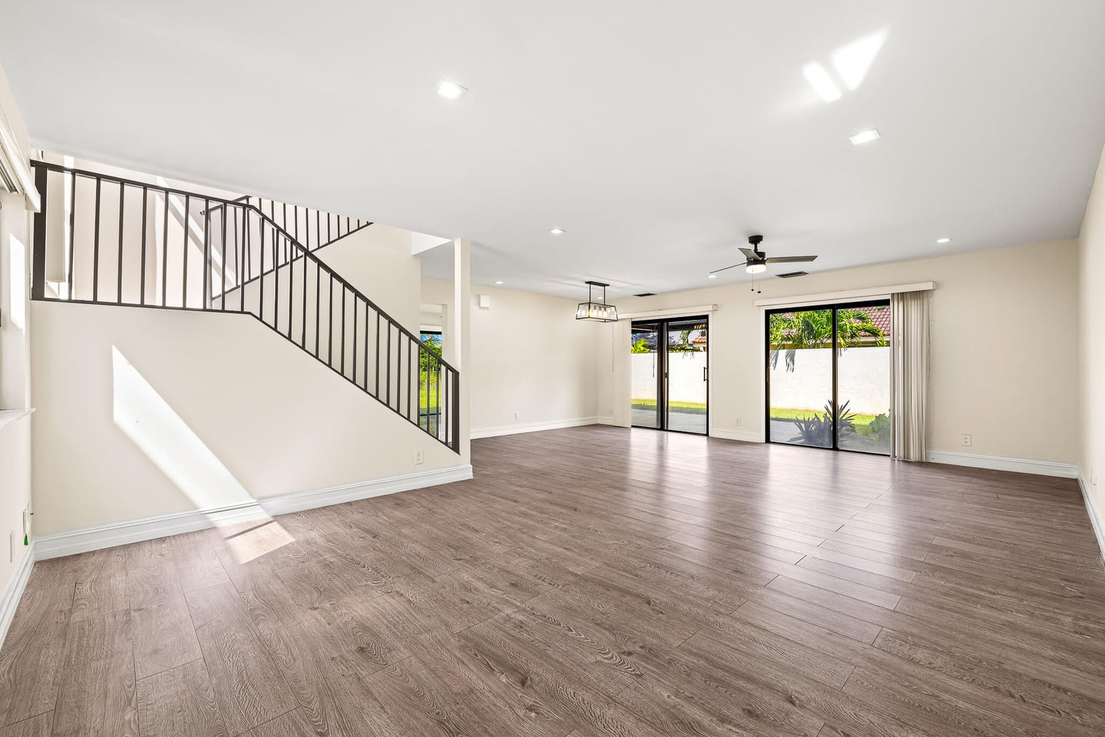 4073 NW 7th Place, Deerfield Beach, FL 33442 photo 9