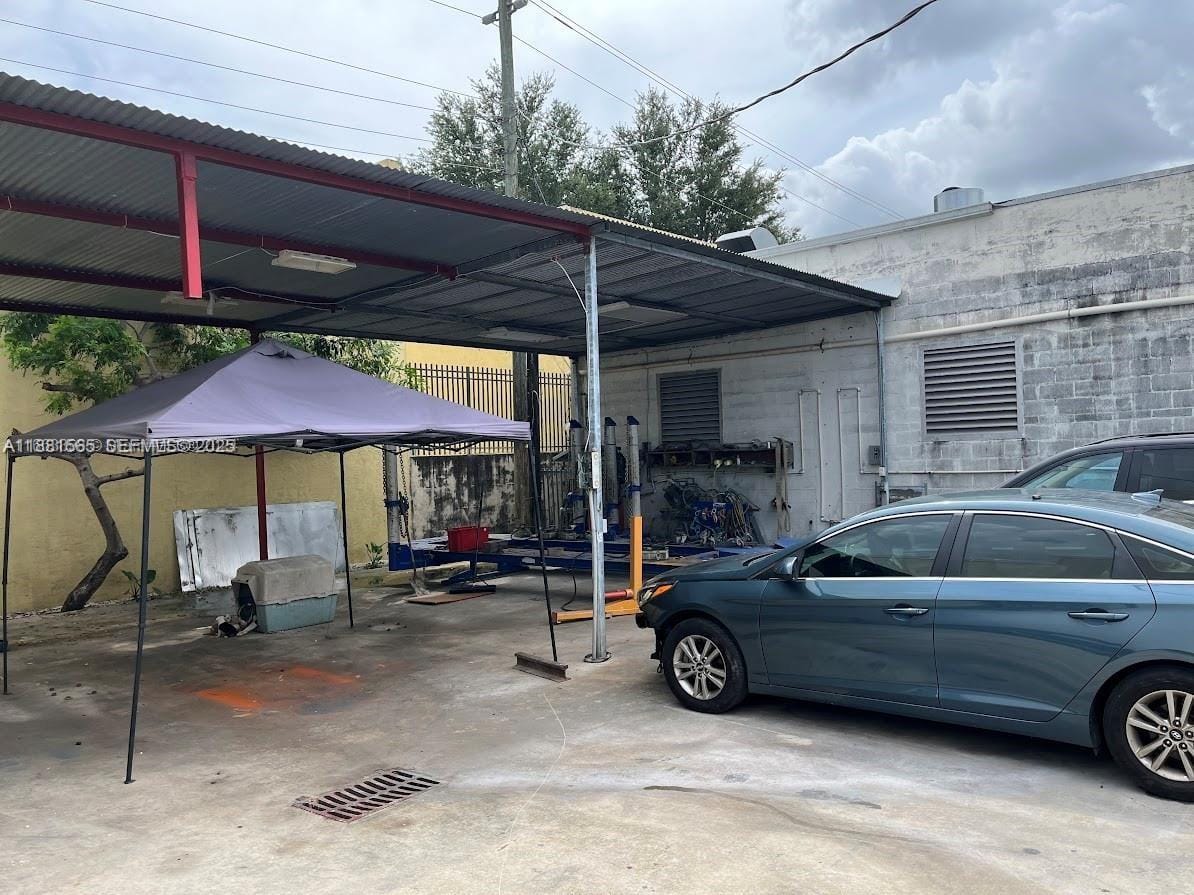 2195 NW 27th Avenue, Miami, FL 33142 photo 22
