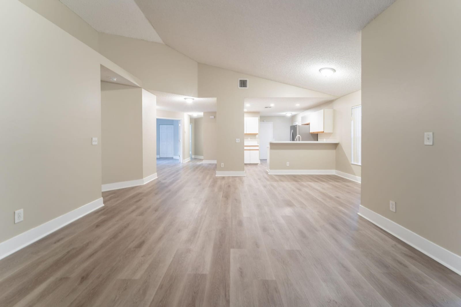9220 Arborwood Circle — photo 5