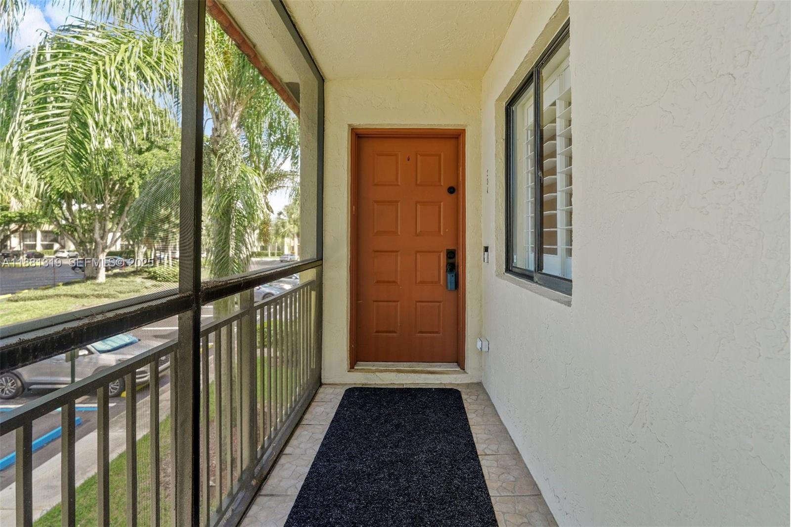 410 Lakeview Drive 204, Weston, FL 33326 photo 2