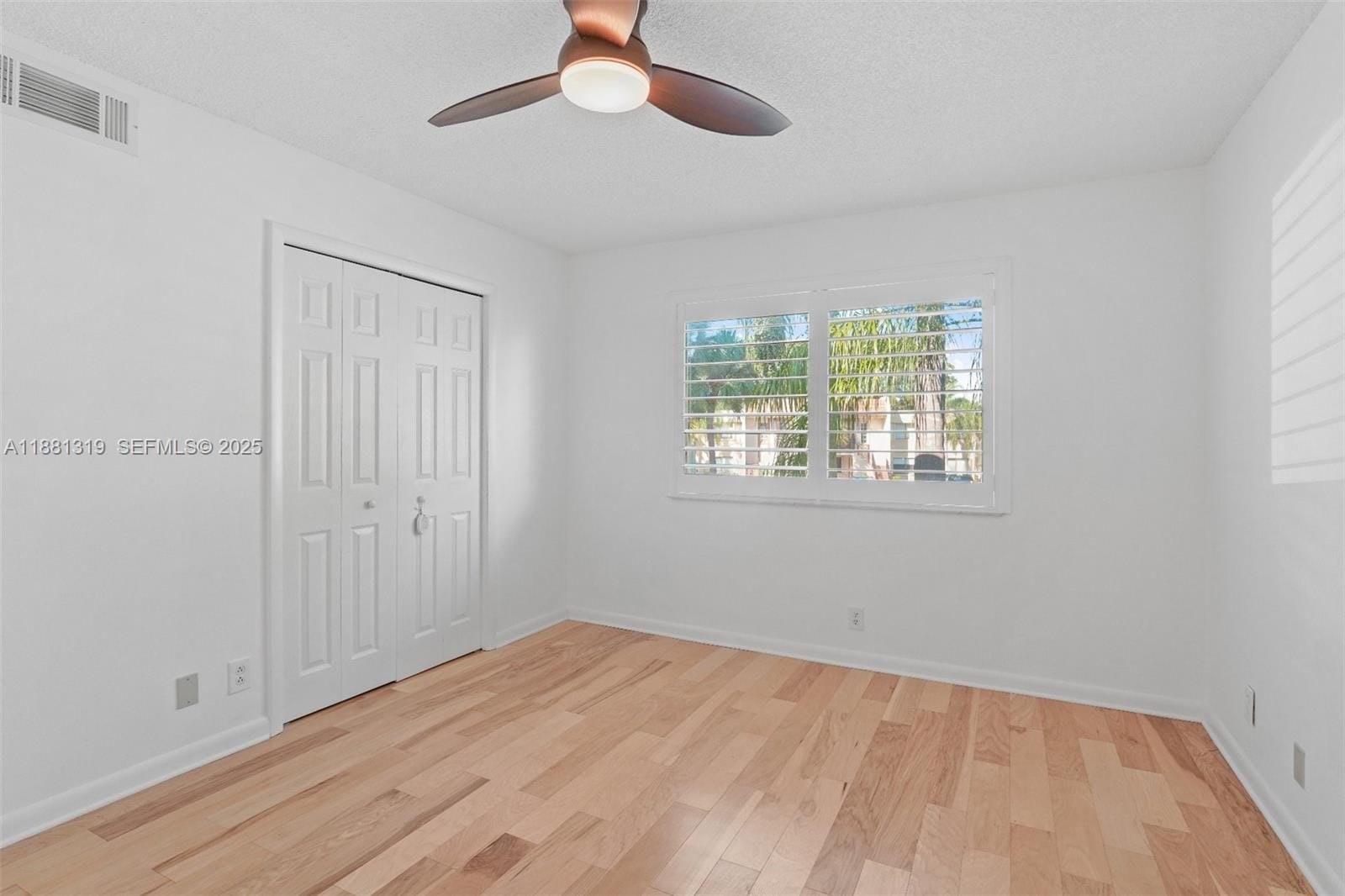 410 Lakeview Drive 204, Weston, FL 33326 photo 17