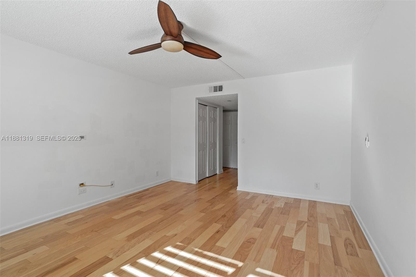 410 Lakeview Drive 204, Weston, FL 33326 photo 9