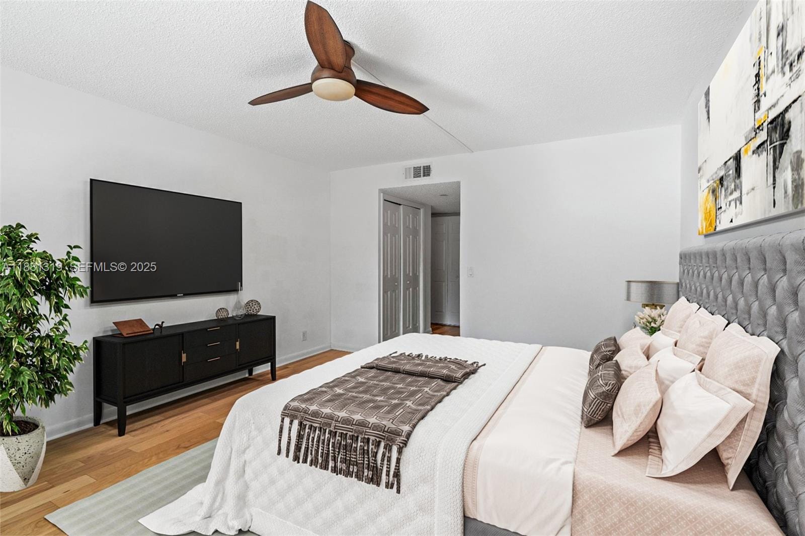 410 Lakeview Drive 204, Weston, FL 33326 photo 10