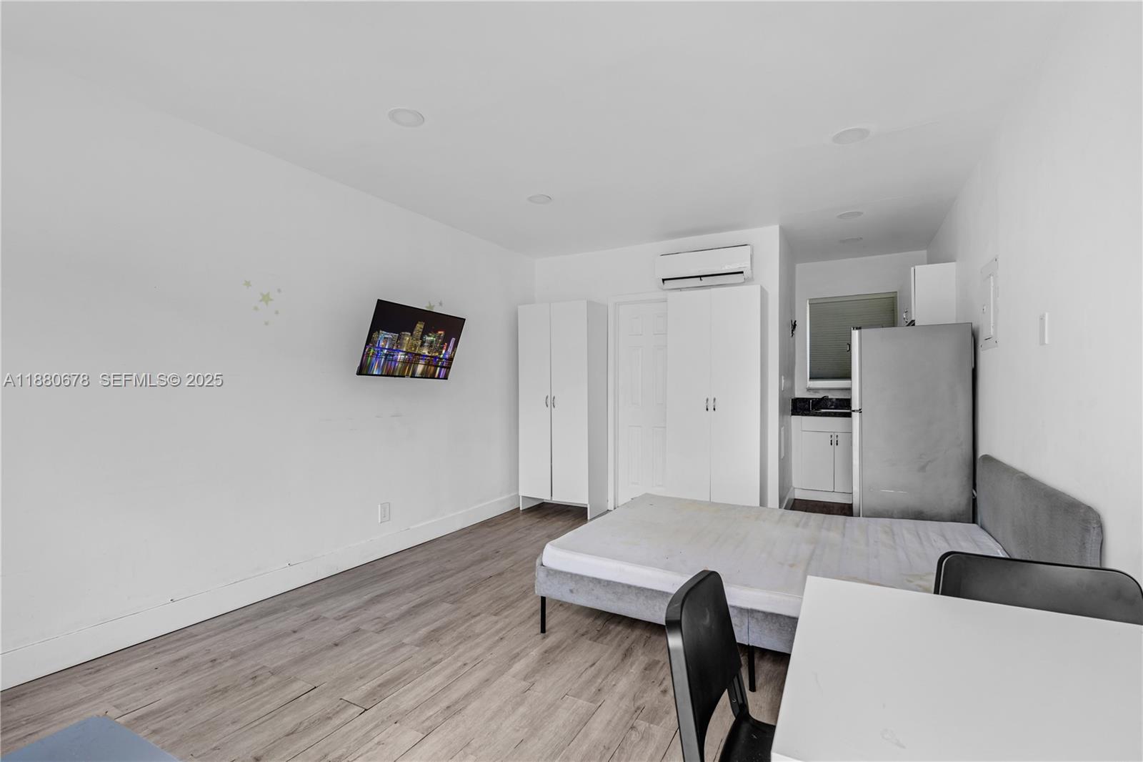 110 NW 9th Avenue 3, Miami, FL 33128, Miami