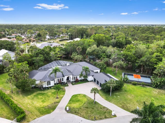 728 Deerwood Court, sold in Paddock Park 1 Of Wellington, Wellington, FL