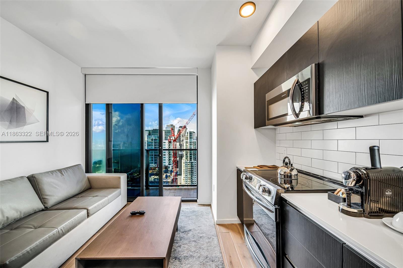 398 NE 5 4416 4416 — photo 2