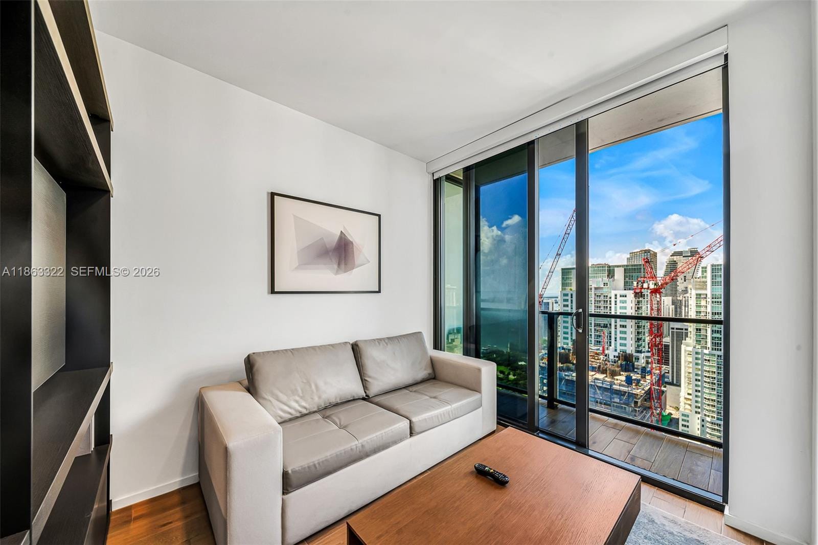 398 NE 5 4416 4416 — photo 3