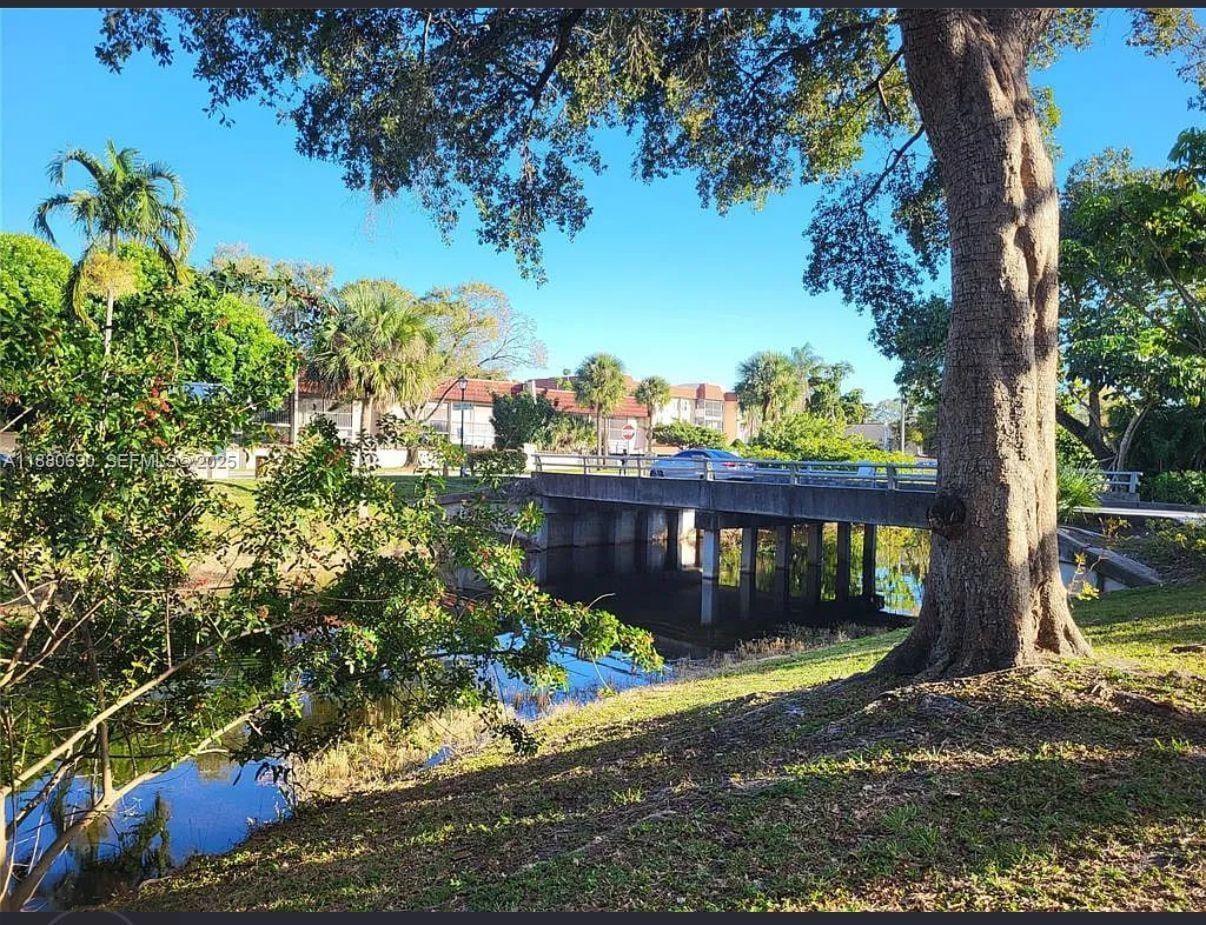 5961 N Falls Cir Drive 204, Lauderhill, FL 33319 photo 25
