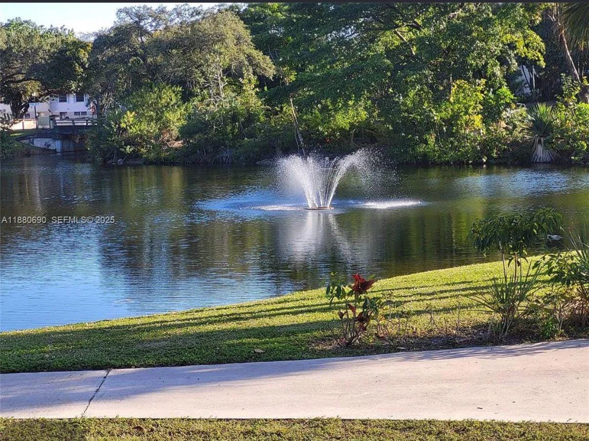 5961 N Falls Cir Drive 204, Lauderhill, FL 33319 photo 27