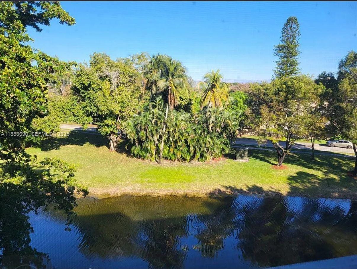 5961 N Falls Cir Drive 204, Lauderhill, FL 33319 photo 28