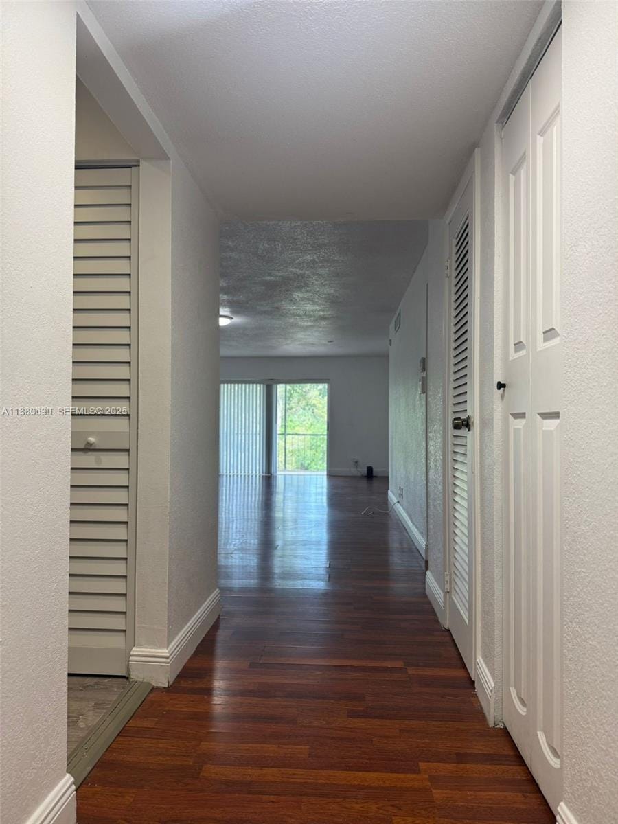 5961 N Falls Cir Drive 204 — photo 4