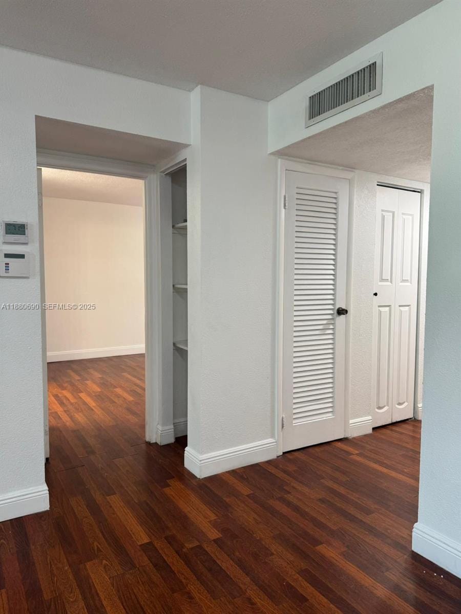 5961 N Falls Cir Drive 204 — photo 10