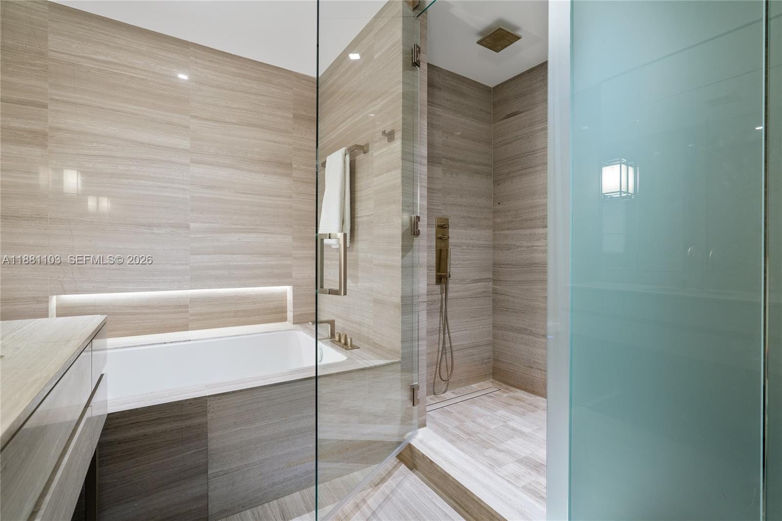 18975 Collins Avenue 1104 — photo 11