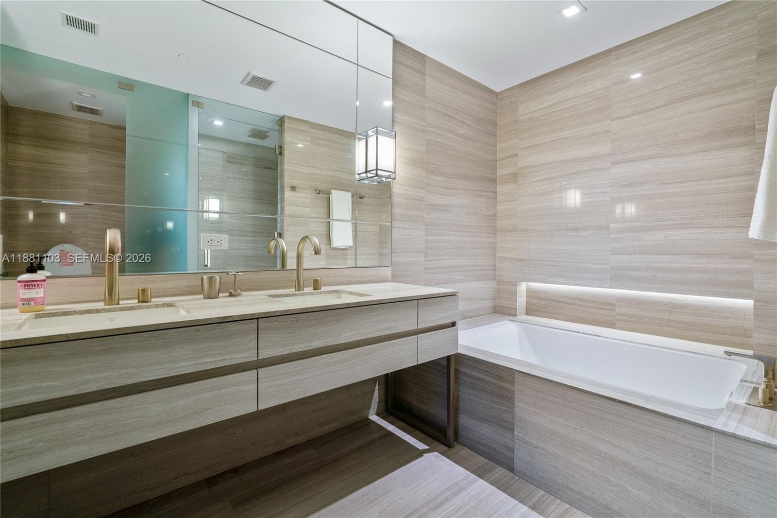 18975 Collins Avenue 1104 — photo 12