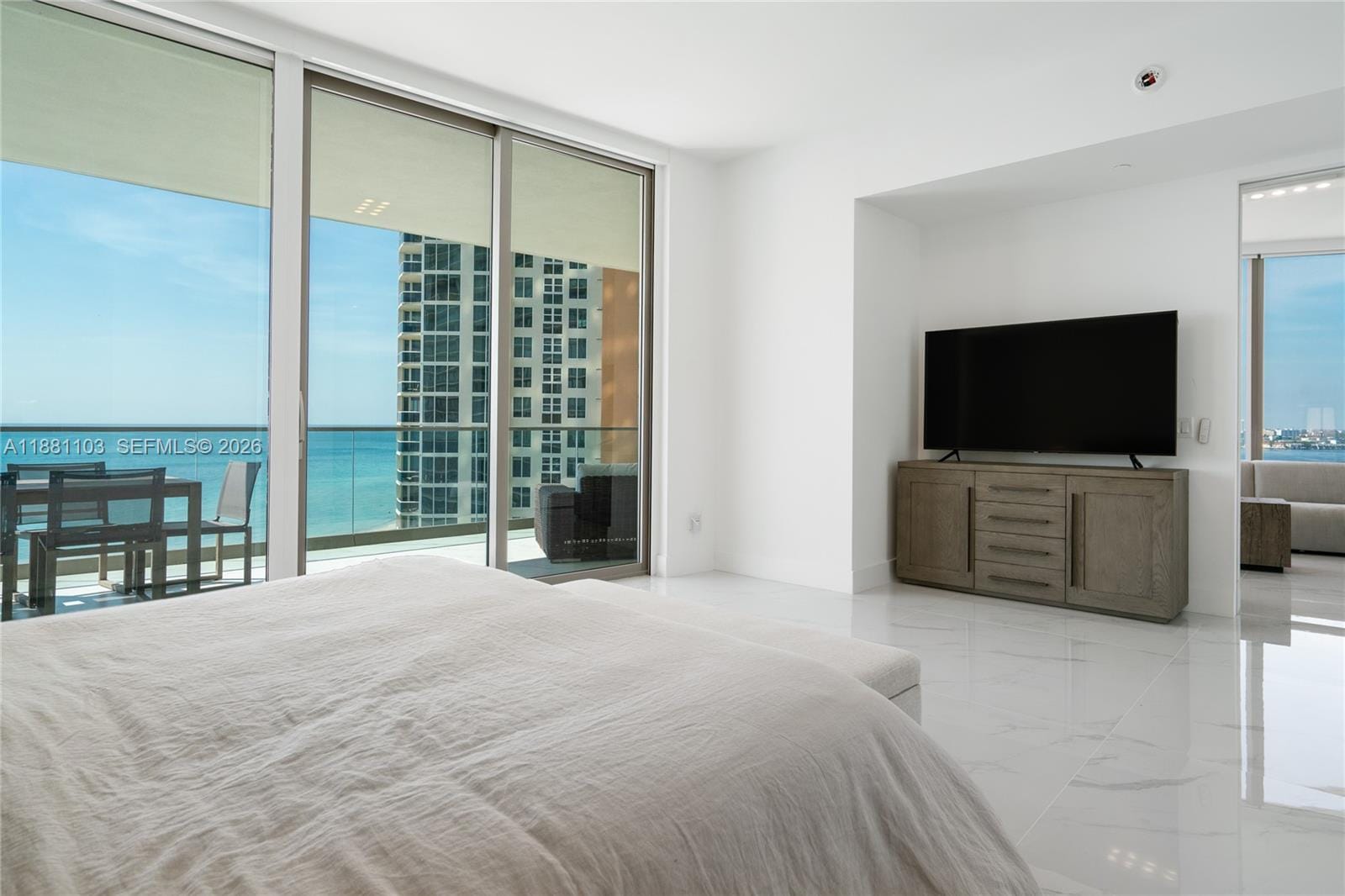 18975 Collins Avenue 1104, Sunny Isles Beach, FL 33160 photo 16