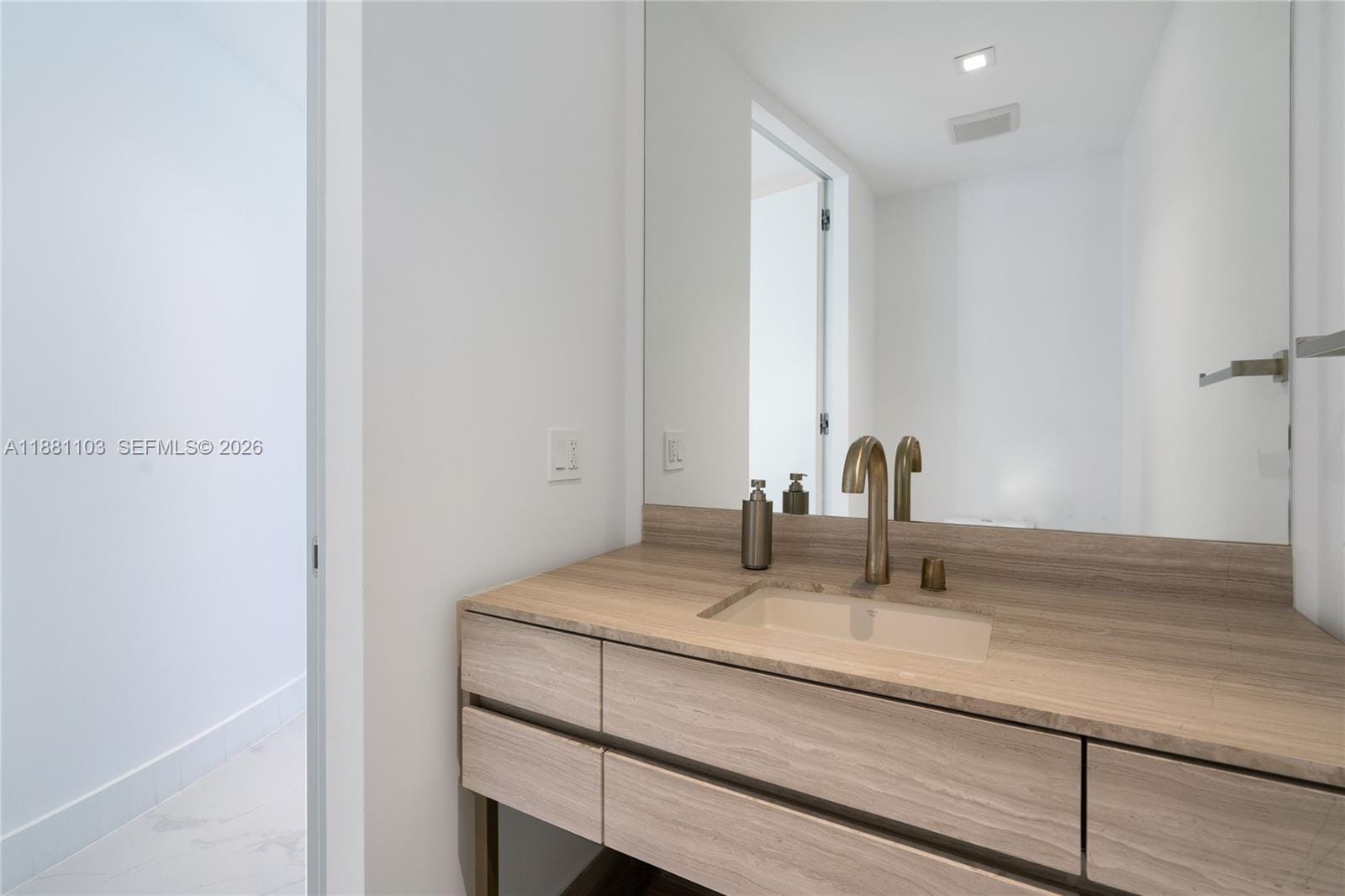 18975 Collins Avenue 1104, Sunny Isles Beach, FL 33160 photo 24
