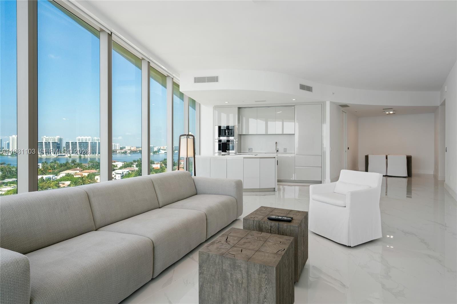 18975 Collins Avenue 1104 — photo 4