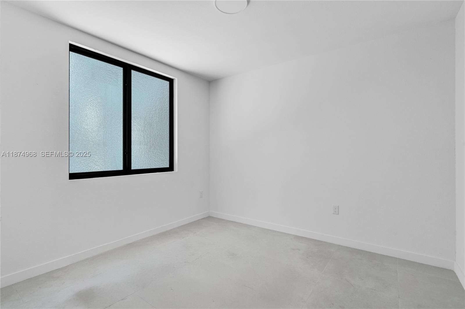 1656 NW 1st Street, Miami, FL 33125 photo 13