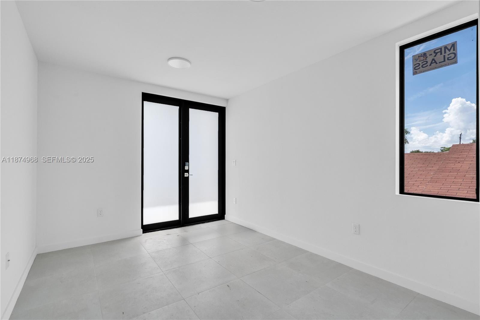 1656 NW 1st Street, Miami, FL 33125 photo 3