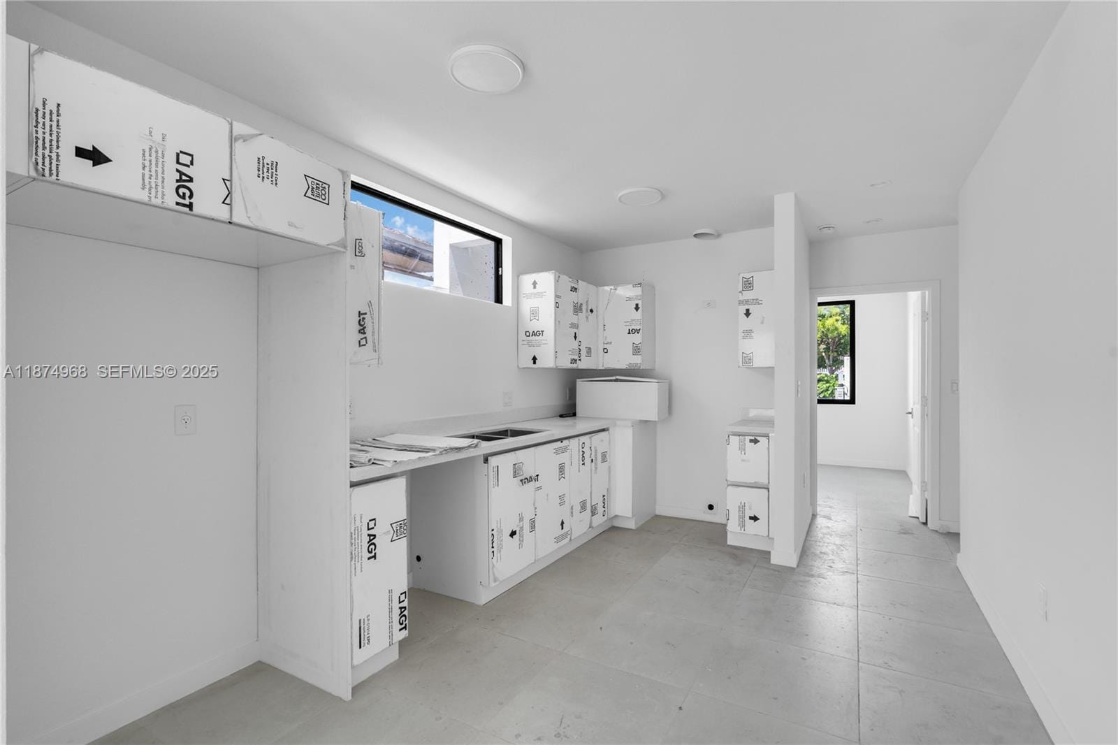 1656 NW 1st Street, Miami, FL 33125 photo 4