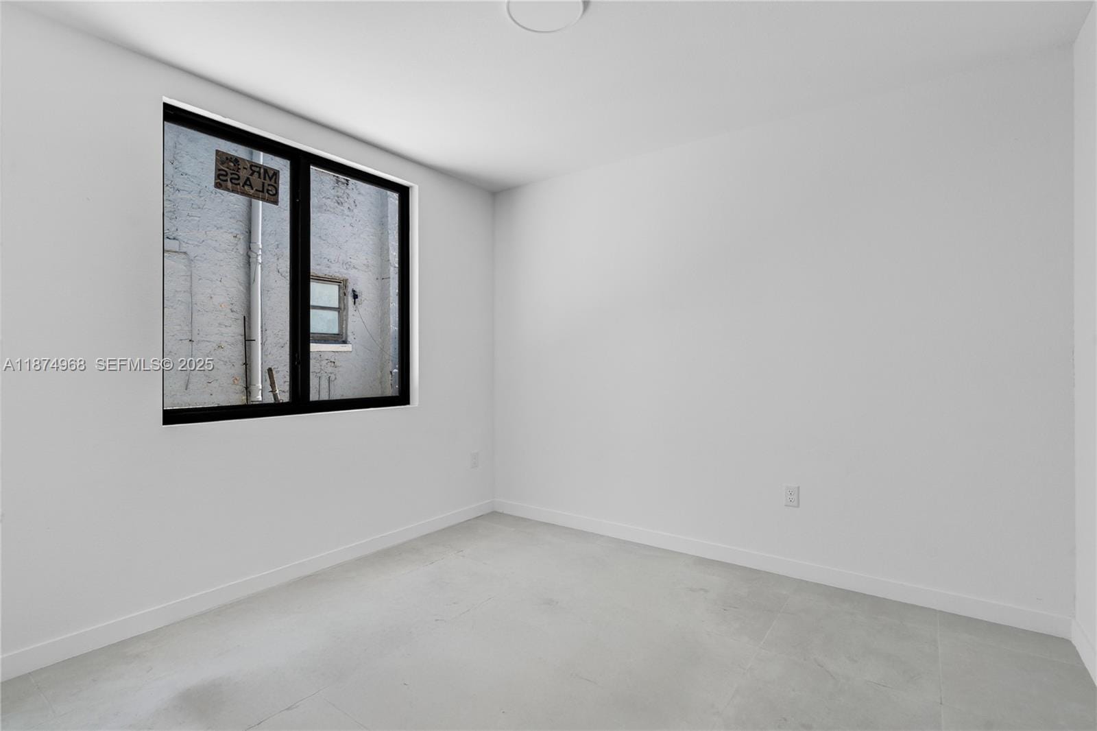 1656 NW 1st Street, Miami, FL 33125 photo 10