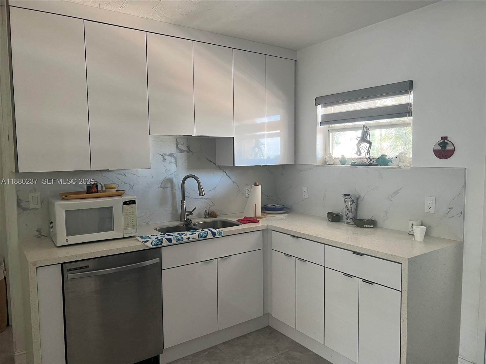 1300 Lincoln Road C403, Miami Beach, FL 33139 photo 12