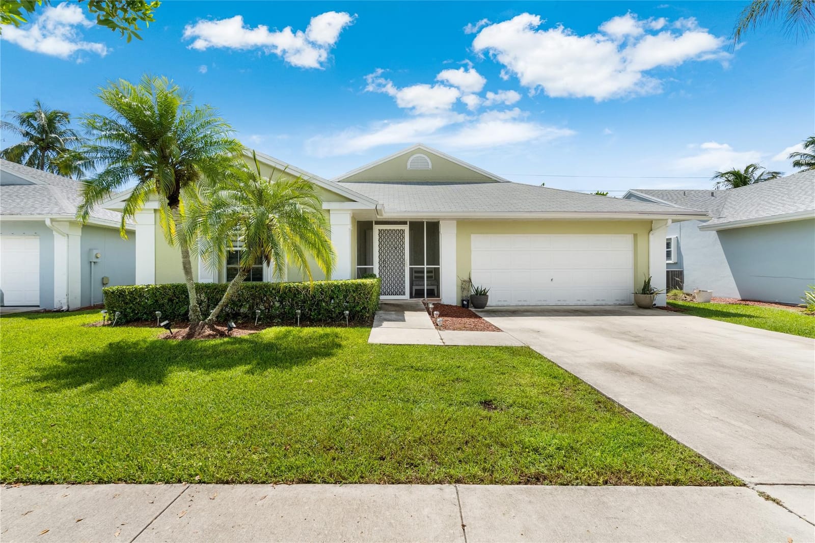 2690 SE 7th Place, Homestead, FL 33033