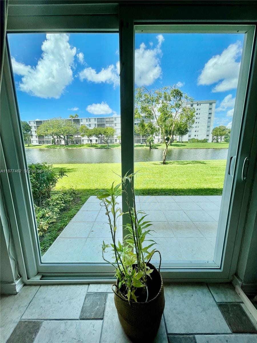 2106 S Cypress Bend Drive 107, Pompano Beach, FL 33069 photo 22