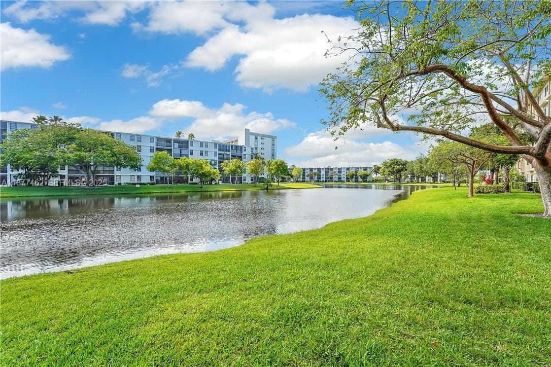 2106 S Cypress Bend Drive 107, Pompano Beach, FL 33069 photo 26
