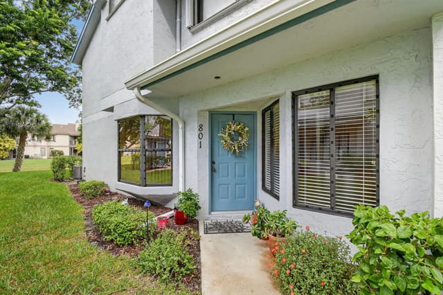 801 Harbour Pointe Way, sold in Harbour Pointe At River Bridge Condo, Greenacres, FL