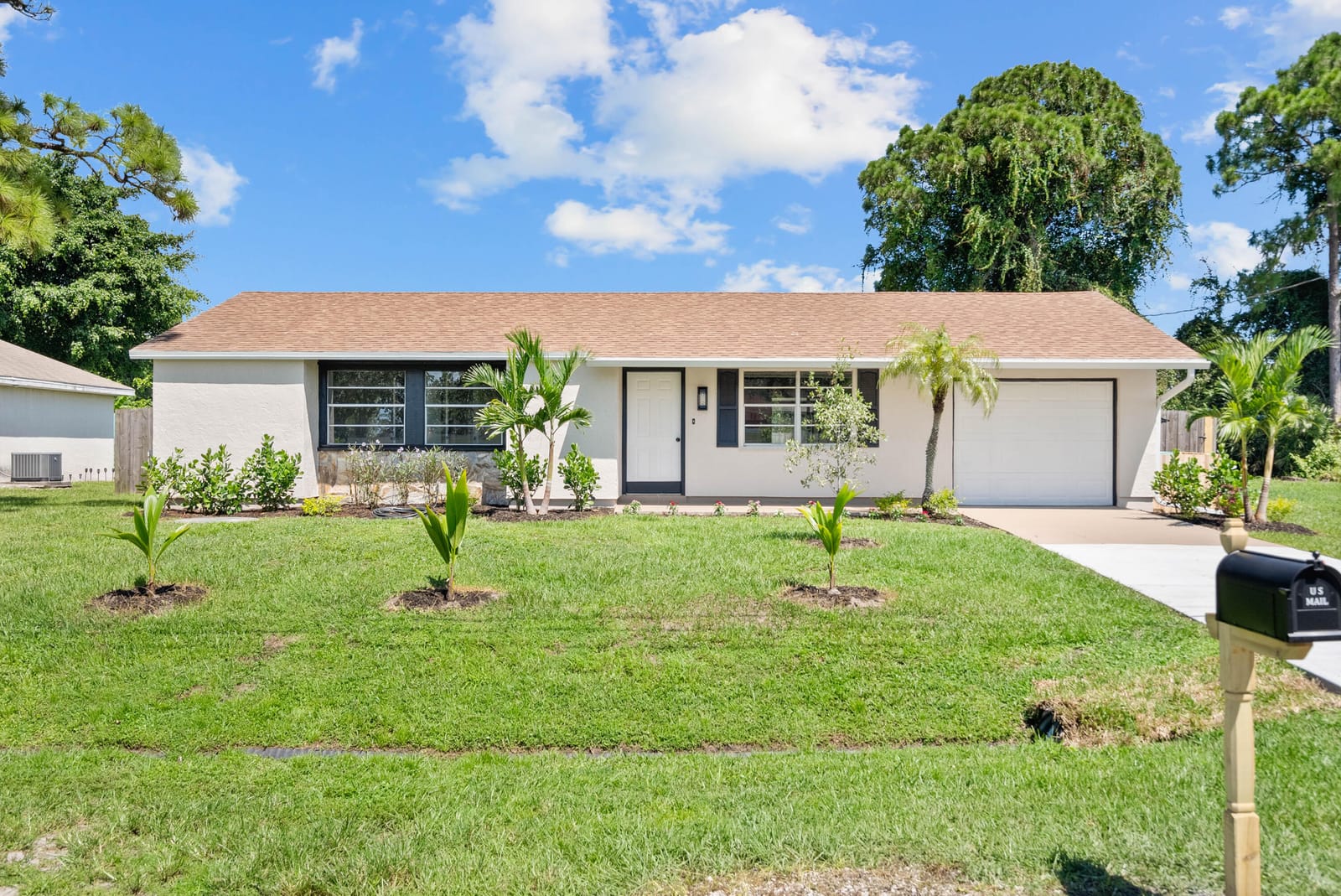 213 SW Chapman Avenue, Port St. Lucie, FL 34984