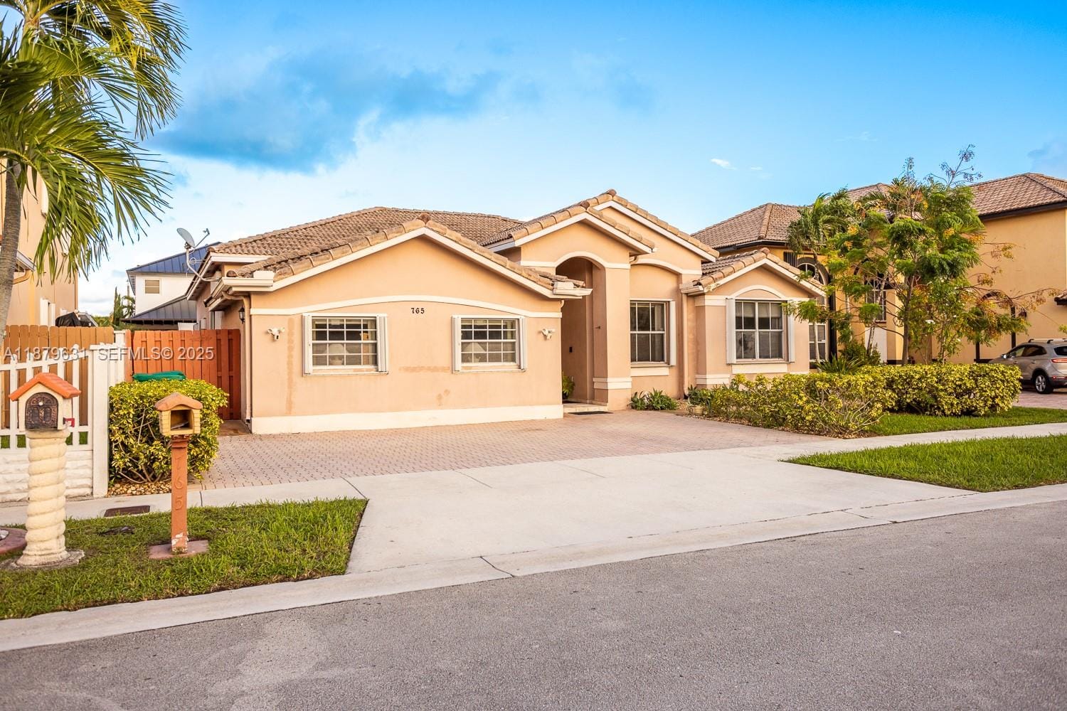 765 NW 129th Place, Miami, FL 33182 photo 3