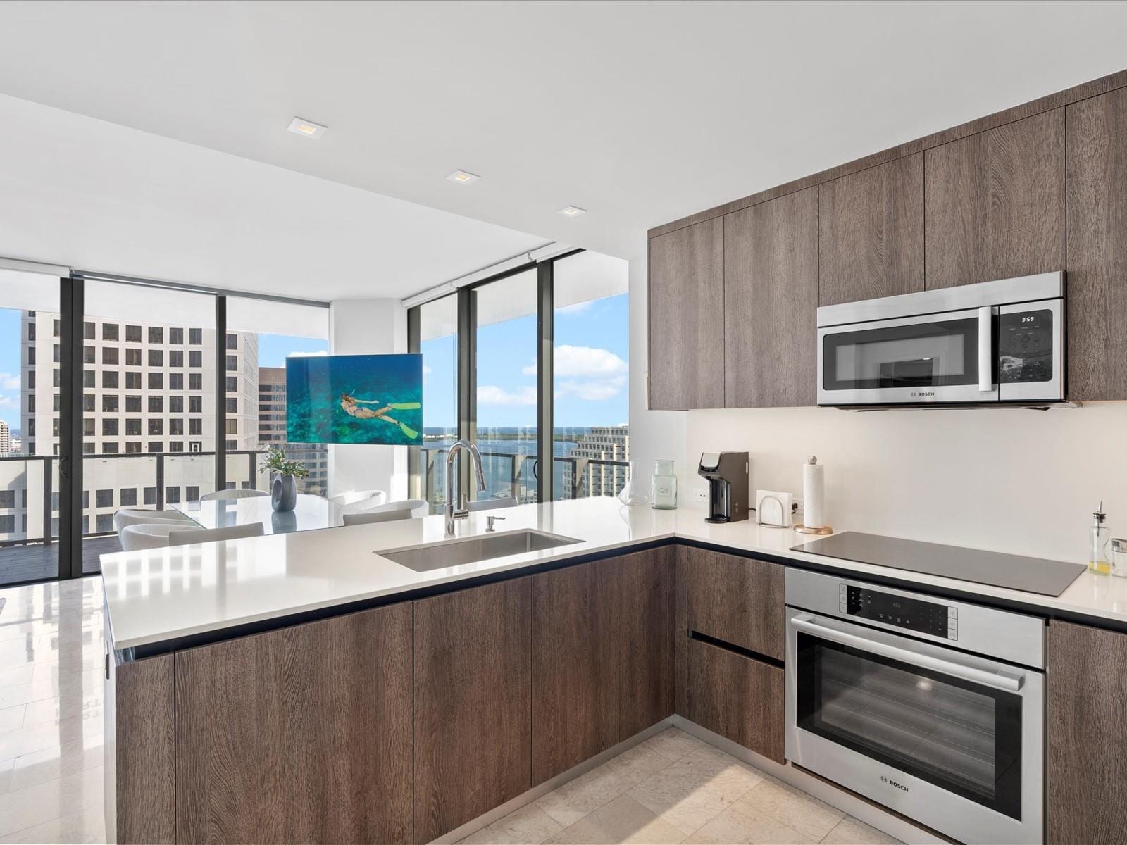 68 SE 6th Street 3201, Miami, FL 33131 photo 15