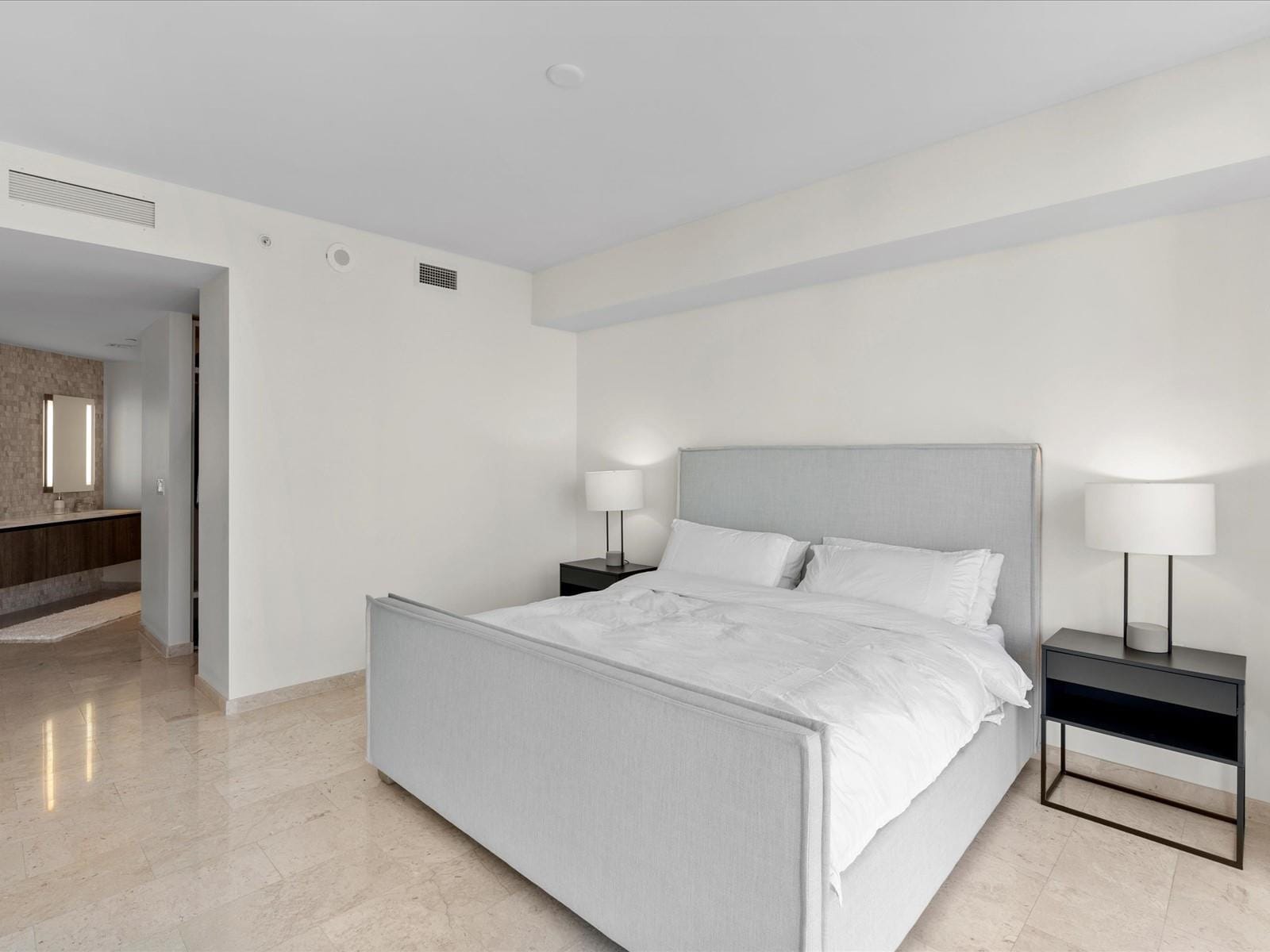 68 SE 6th Street 3201, Miami, FL 33131 photo 16