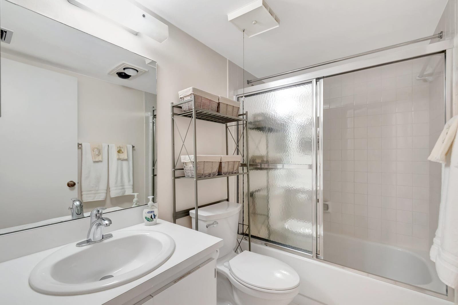 3154 Via Poinciana 211, Lake Worth, FL 33467 photo 20