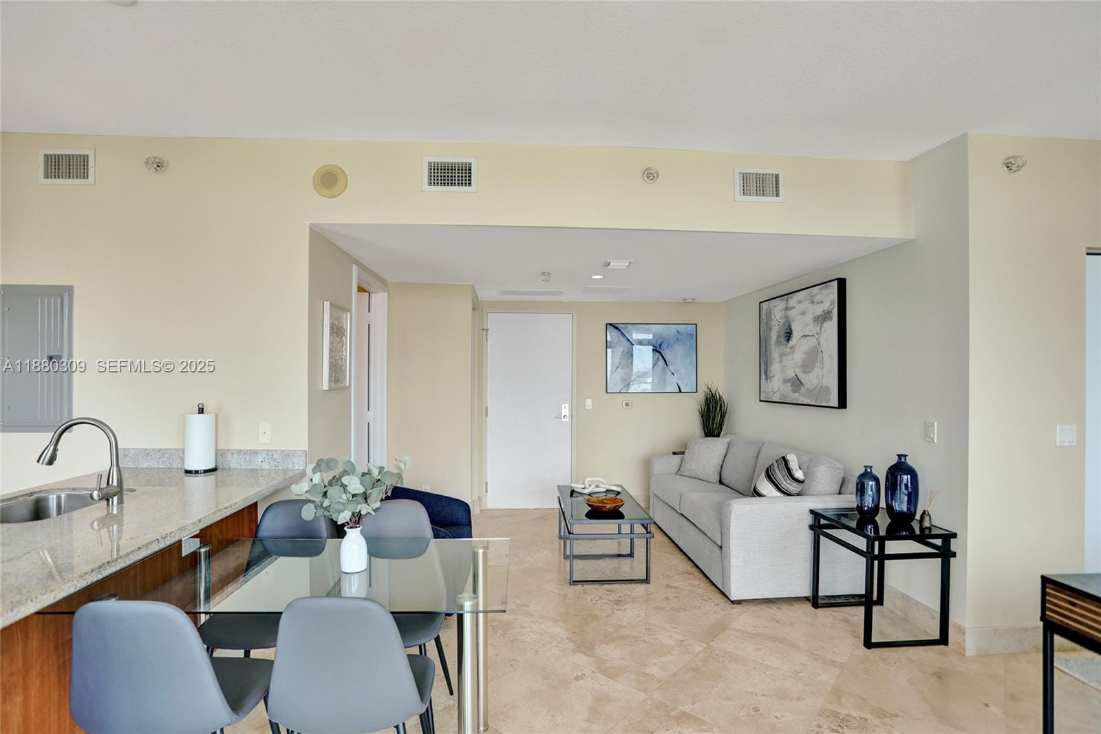 185 SW 7th Street 1600, Miami, FL 33130 photo 11