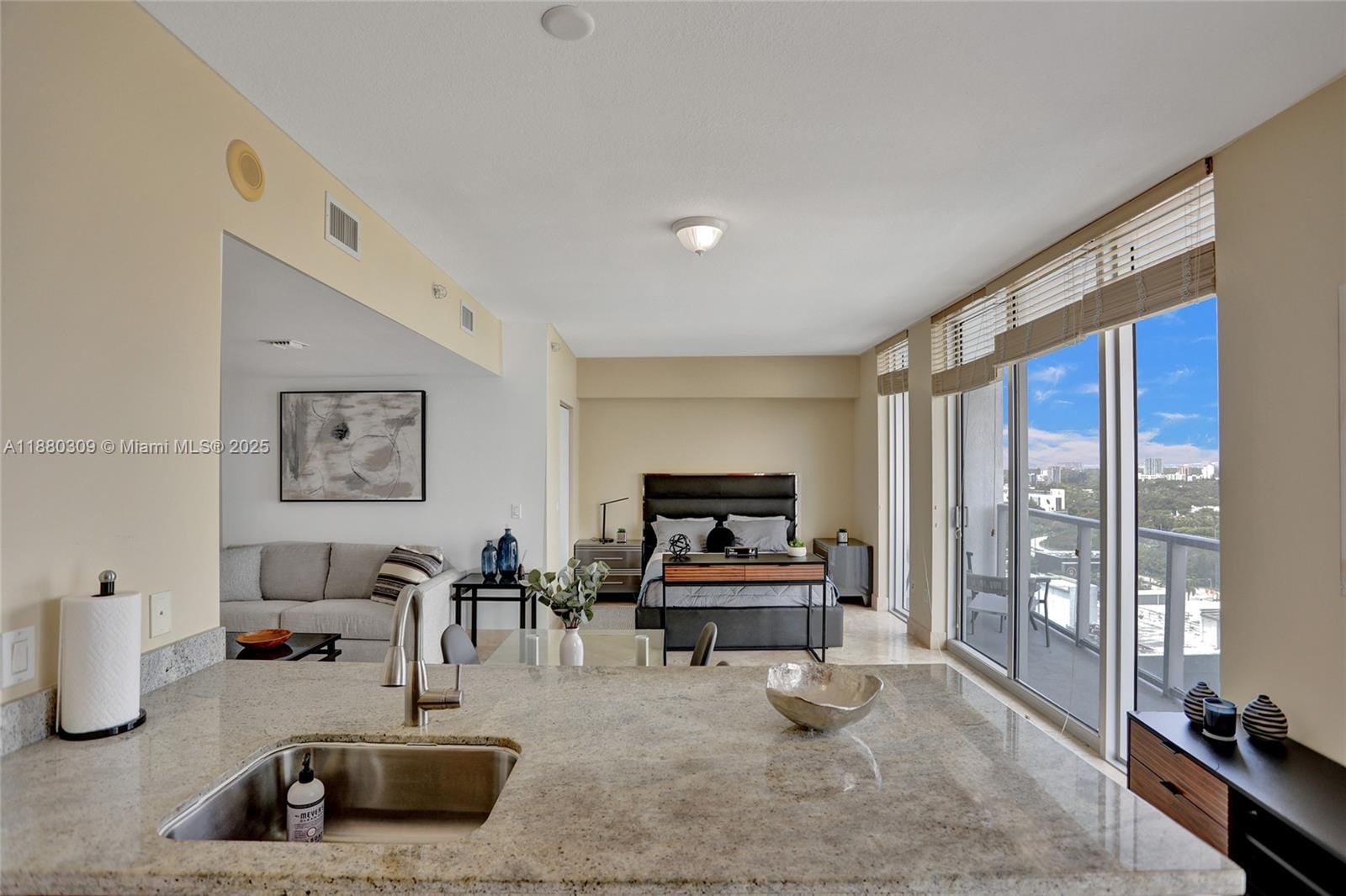 185 SW 7th Street 1600, Miami, FL 33130 photo 24
