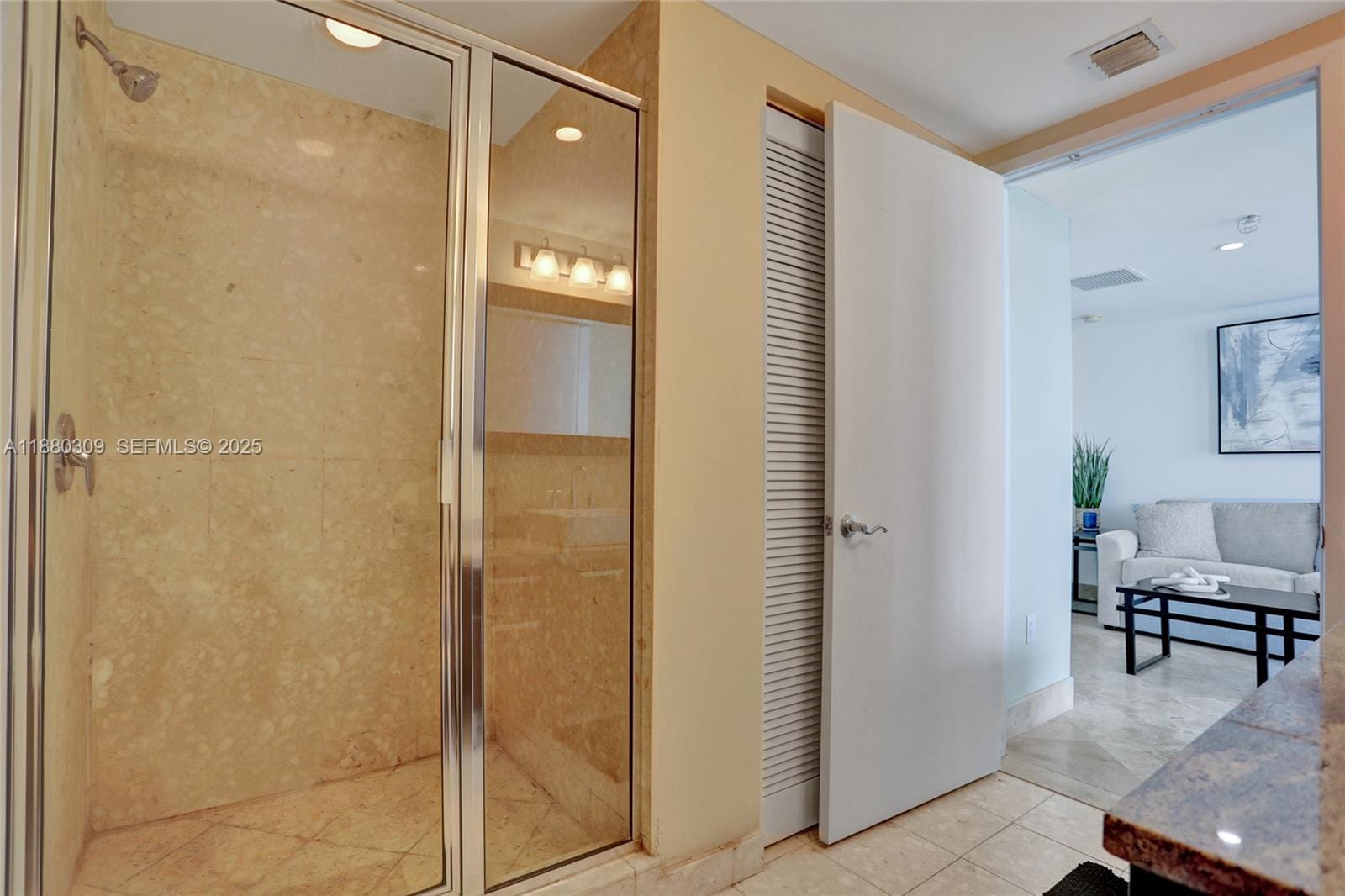 185 SW 7th Street 1600, Miami, FL 33130 photo 27