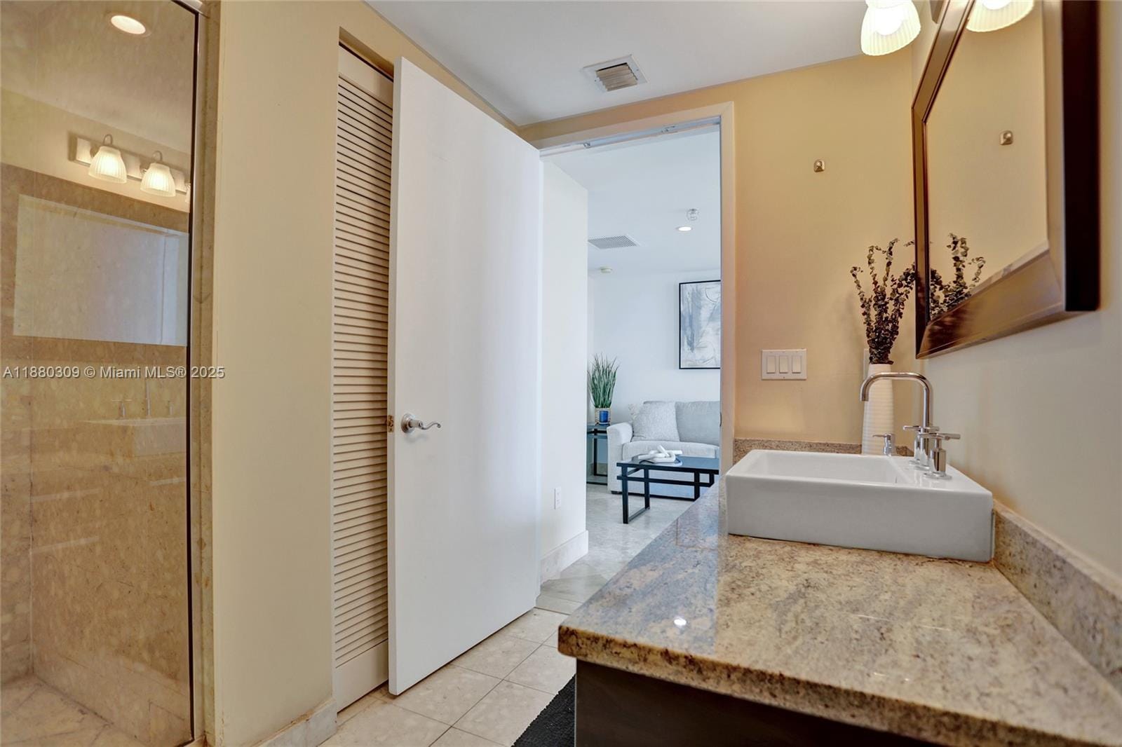 185 SW 7th Street 1600, Miami, FL 33130 photo 28