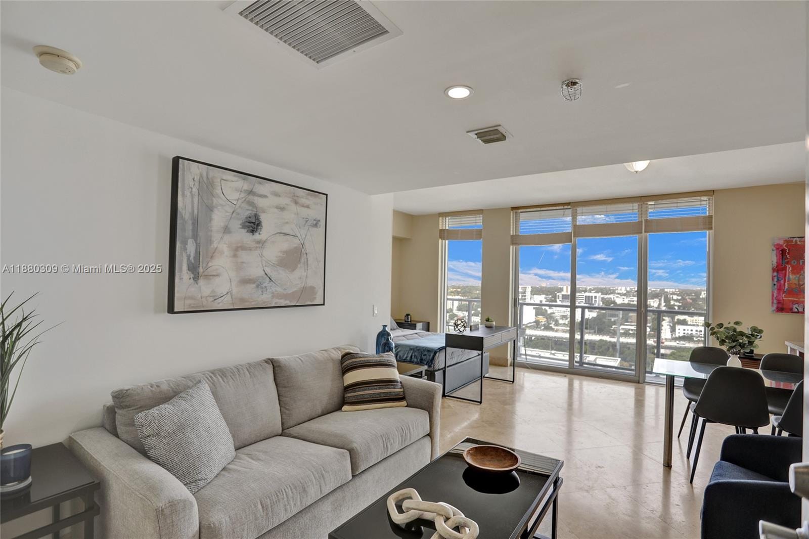 185 SW 7th Street 1600, Miami, FL 33130 photo 4