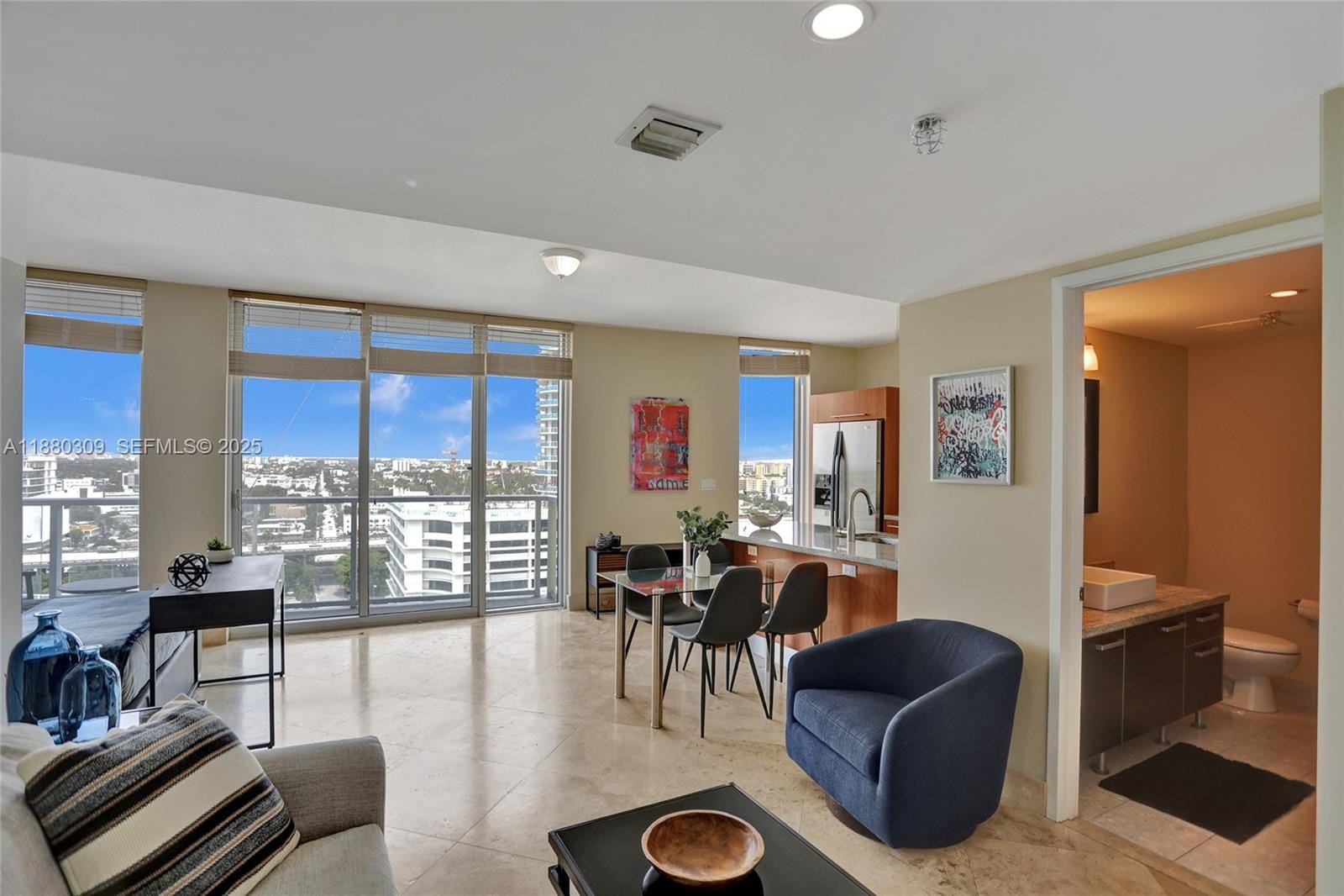 185 SW 7th Street 1600, Miami, FL 33130 photo 5