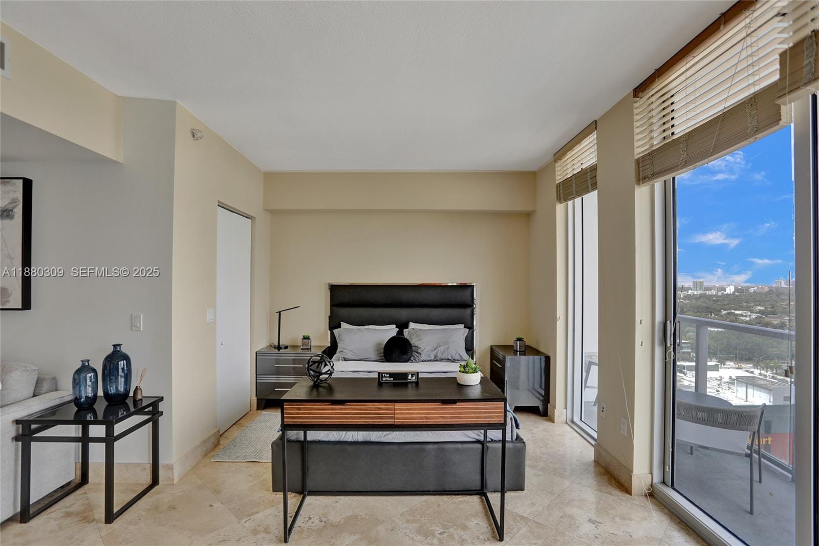 185 SW 7th Street 1600, Miami, FL 33130 photo 9