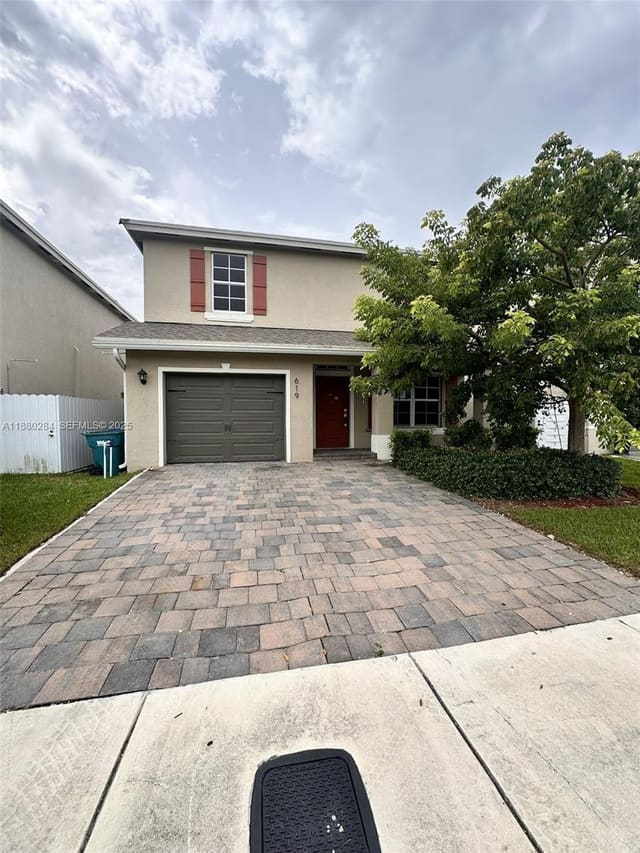 619 NE 4th Street, sold in Royal Homes West, Florida City, FL