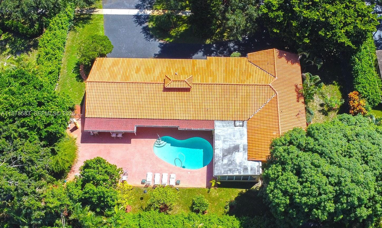131 SW 59th Avenue, Plantation, FL 33317 photo 2