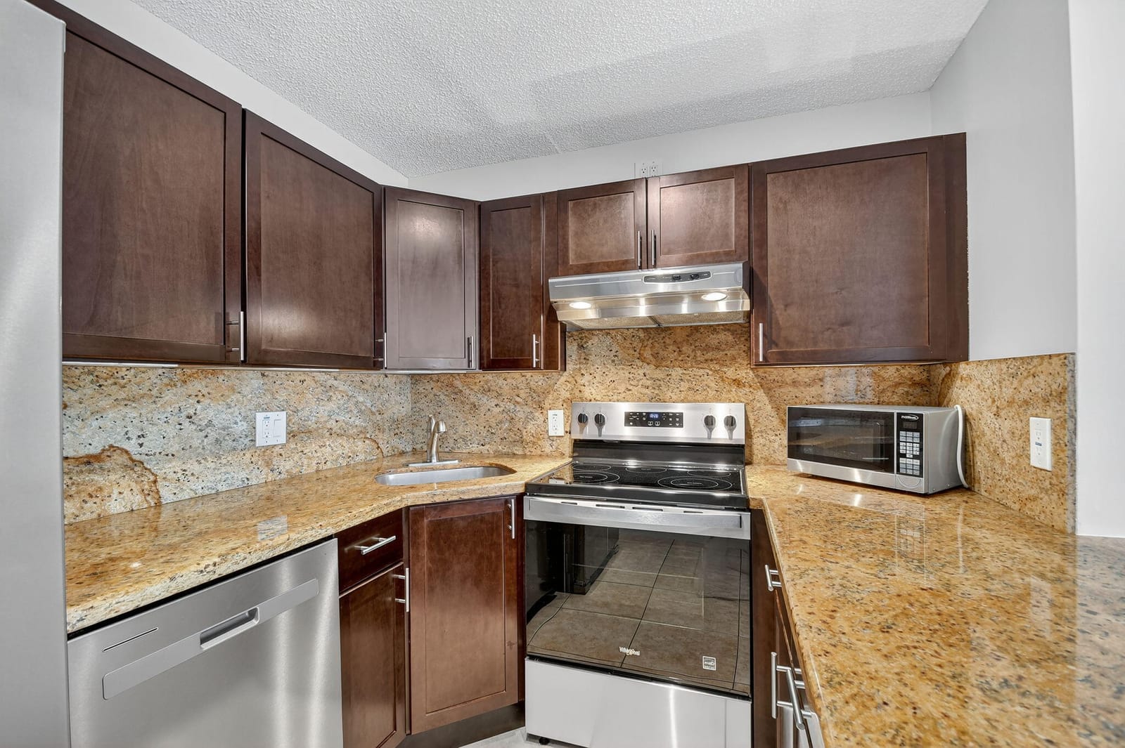 1002 Green Pine Boulevard C2, West Palm Beach, FL 33409 photo 13