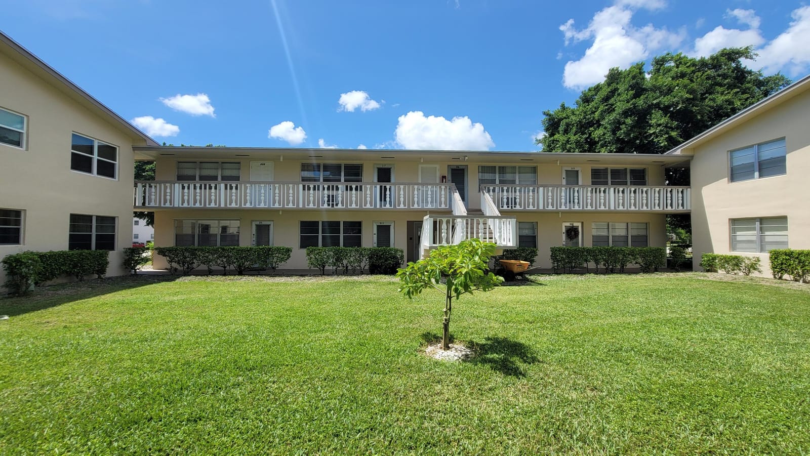 215 Canterbury J, West Palm Beach, FL 33417 photo 13